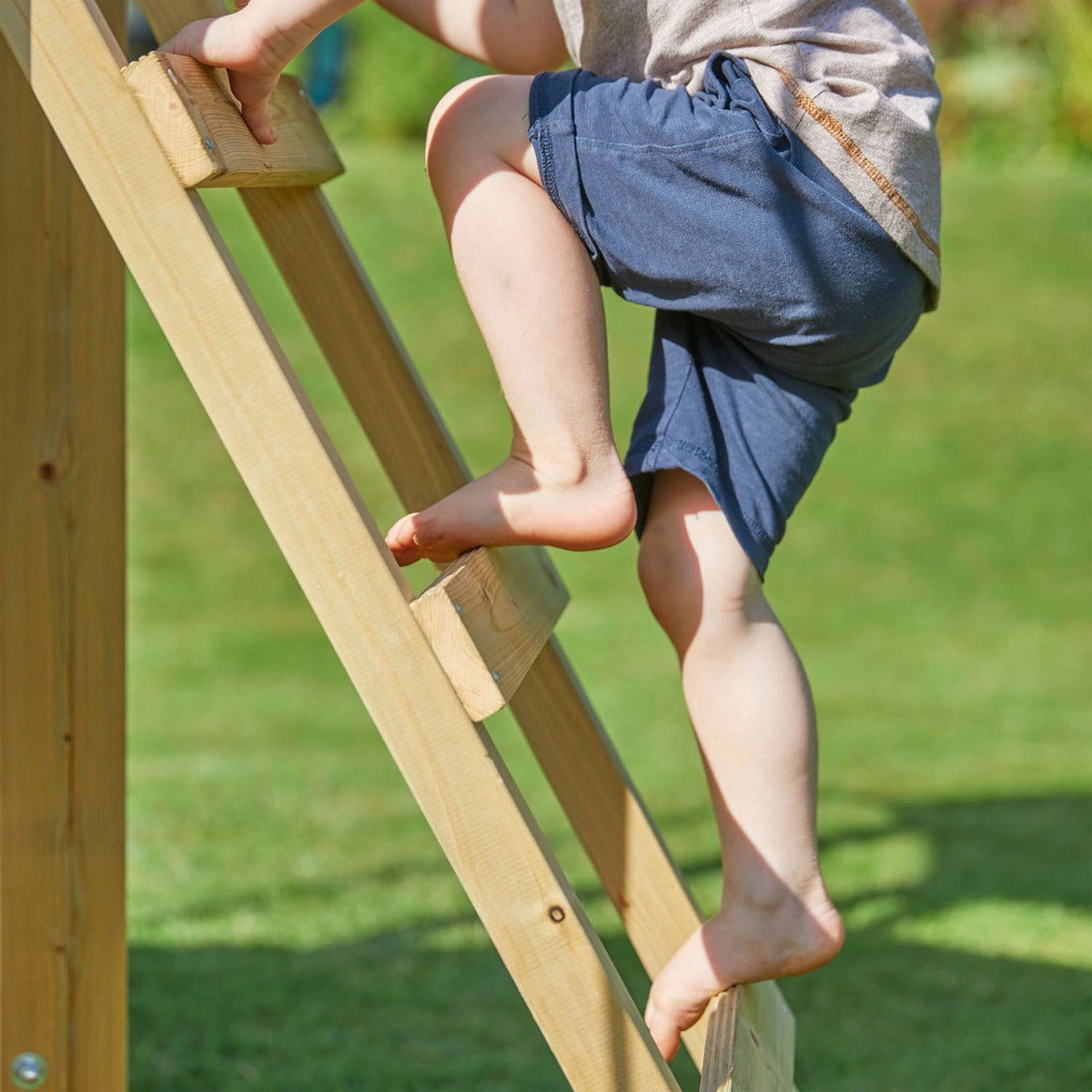 tp Castlewood Ludlow Wooden Climbing Frame with Single Swing Arm and Slide